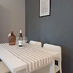 Lägenhet Fale Falowca Gdańsk