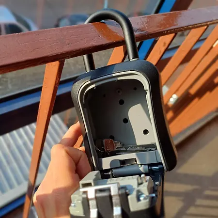 アパート Fale Falowca